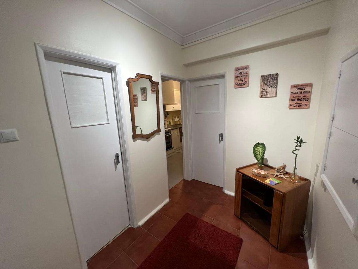 Urban Guest House Sacavem Bagian luar foto