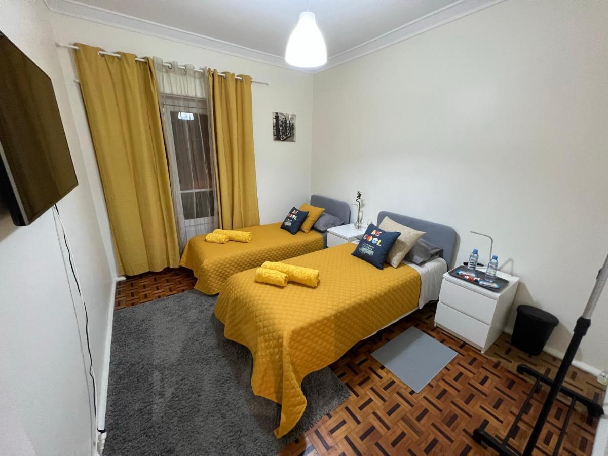 Urban Guest House Sacavem Bagian luar foto