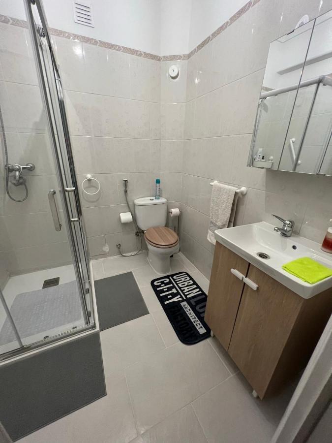Urban Guest House Sacavem Bagian luar foto
