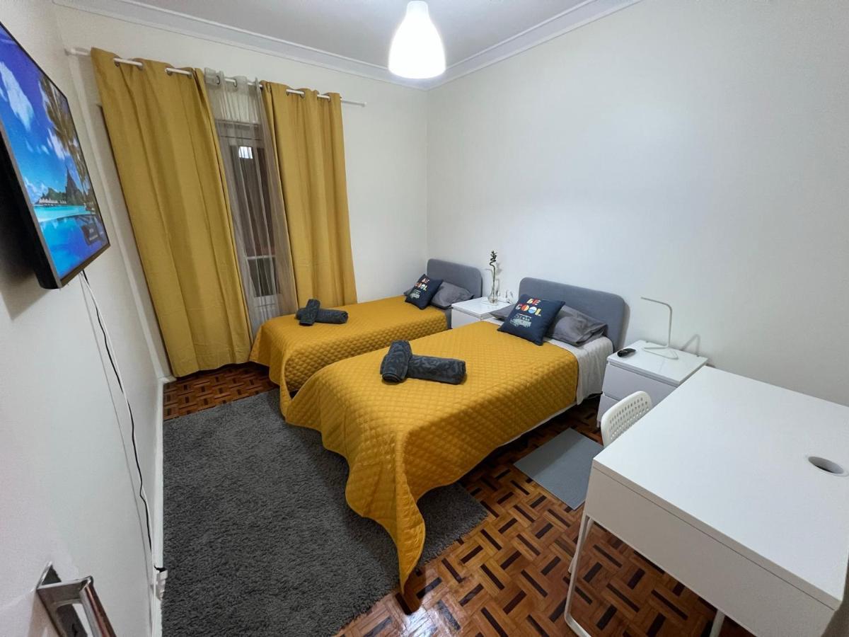 Urban Guest House Sacavem Bagian luar foto
