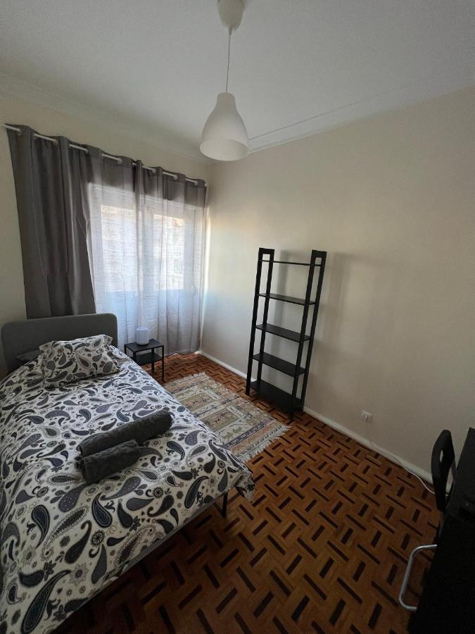 Urban Guest House Sacavem Bagian luar foto